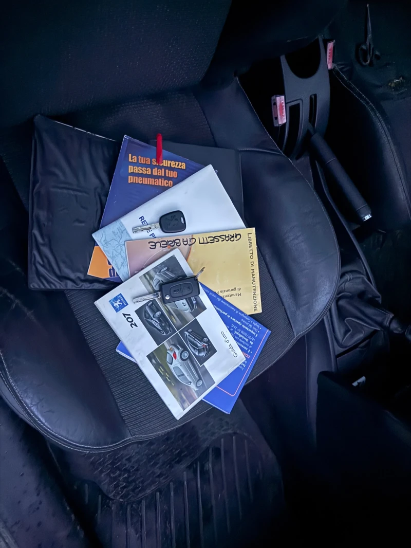 Peugeot 207 Hdi/GT-РекароКожа/Панорама/Клима/, снимка 8 - Автомобили и джипове - 53249321