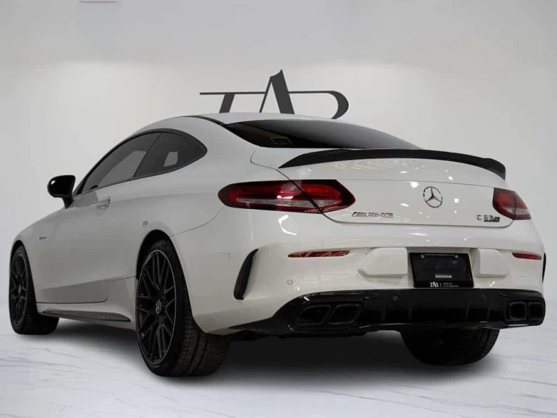 Mercedes-Benz C 63 AMG * S | COUPE | CARBON FIBRE | PREMIUM & NIGHT PKG *, снимка 6 - Автомобили и джипове - 53567227