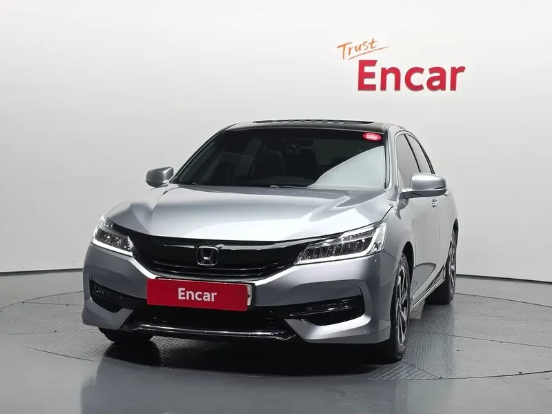 Honda Accord 2.4 9Th Generation, снимка 3 - Автомобили и джипове - 55044790