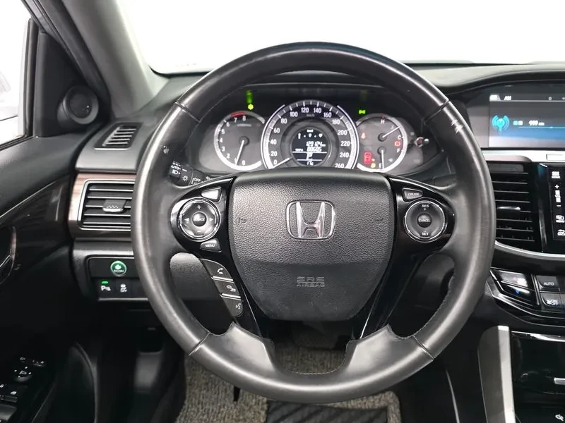 Honda Accord 2.4 9Th Generation, снимка 13 - Автомобили и джипове - 55044790