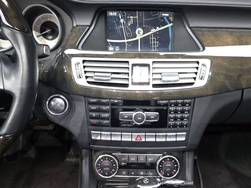 Mercedes-Benz CLS CLS350| 302к.с., снимка 14 - Автомобили и джипове - 56085455