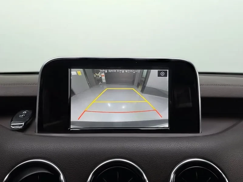 Kia Stinger 2.0Т/АWD/KEYLESS/360 КАМЕРИ/ПОДГРЕВ/ОБДУХВАНЕ/, снимка 16 - Автомобили и джипове - 56575732