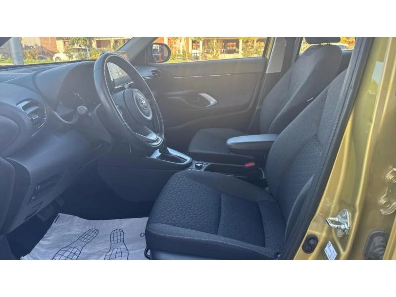 Toyota Yaris Cross CHIC, снимка 12 - Автомобили и джипове - 56598441