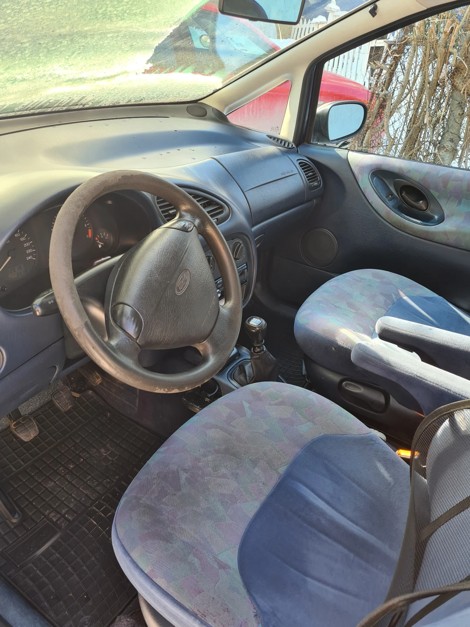 Ford Galaxy  - изображение 6