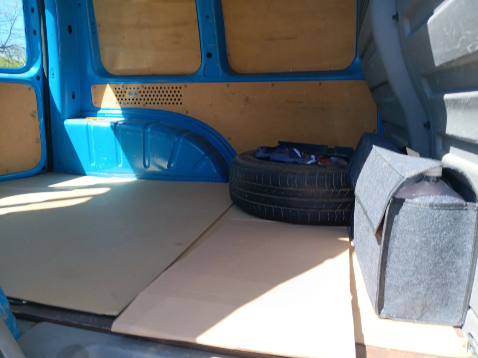 VW Caddy  - изображение 4