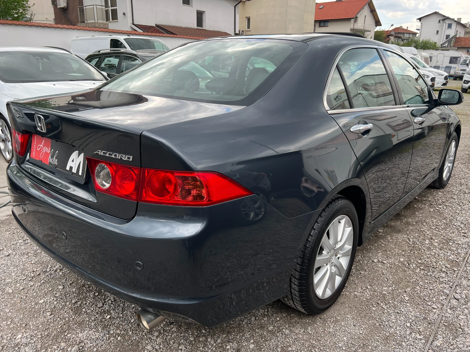 Honda Accord 2.4i-VTEC АВТОМАТИК/ДИСТРОНИК/КОЖА/НАВИ/КСЕНОН/PDC - изображение 4