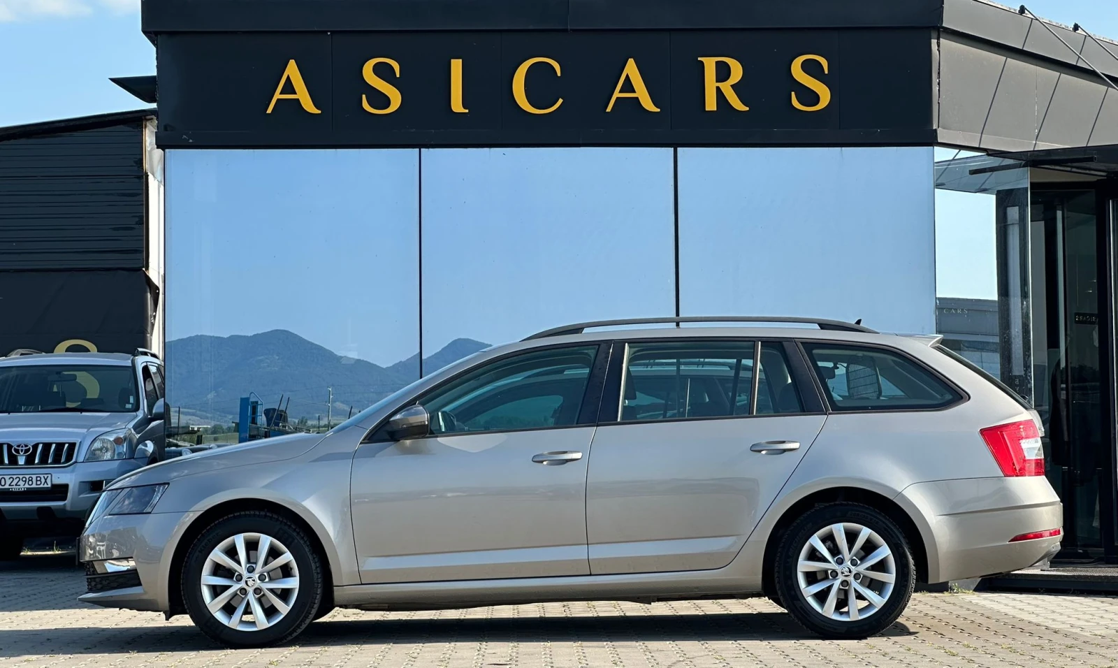 Skoda Octavia / 1.6 TDI / FACELIFT / EURO 6 / TOP /  - изображение 2