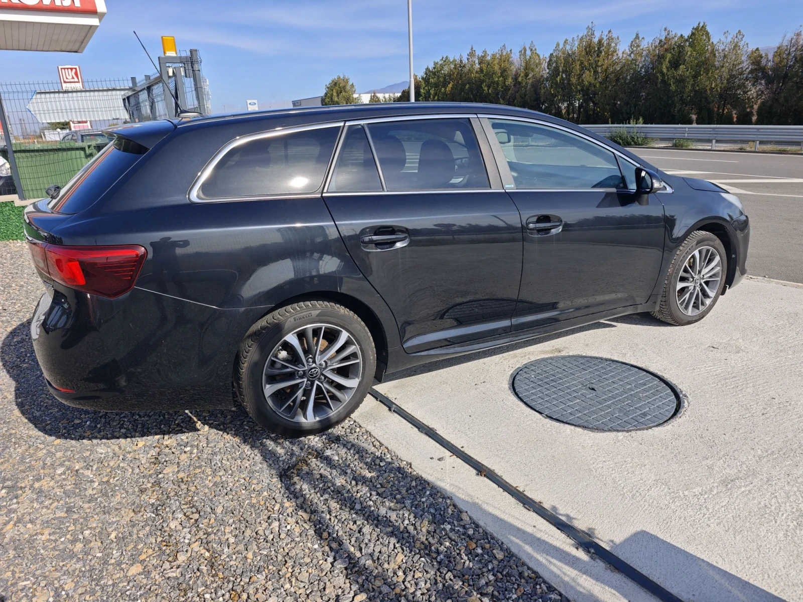 Toyota Avensis Edition-S, снимка 6 - Автомобили и джипове - 53107090