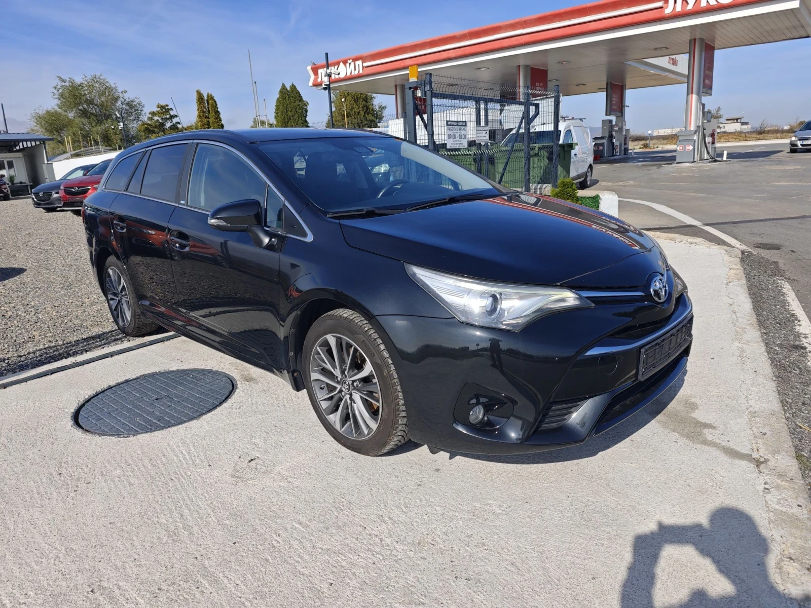 Toyota Avensis Edition-S, снимка 3 - Автомобили и джипове - 53107090
