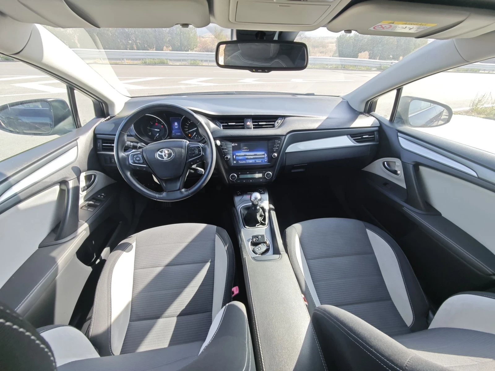 Toyota Avensis Edition-S, снимка 16 - Автомобили и джипове - 53107090