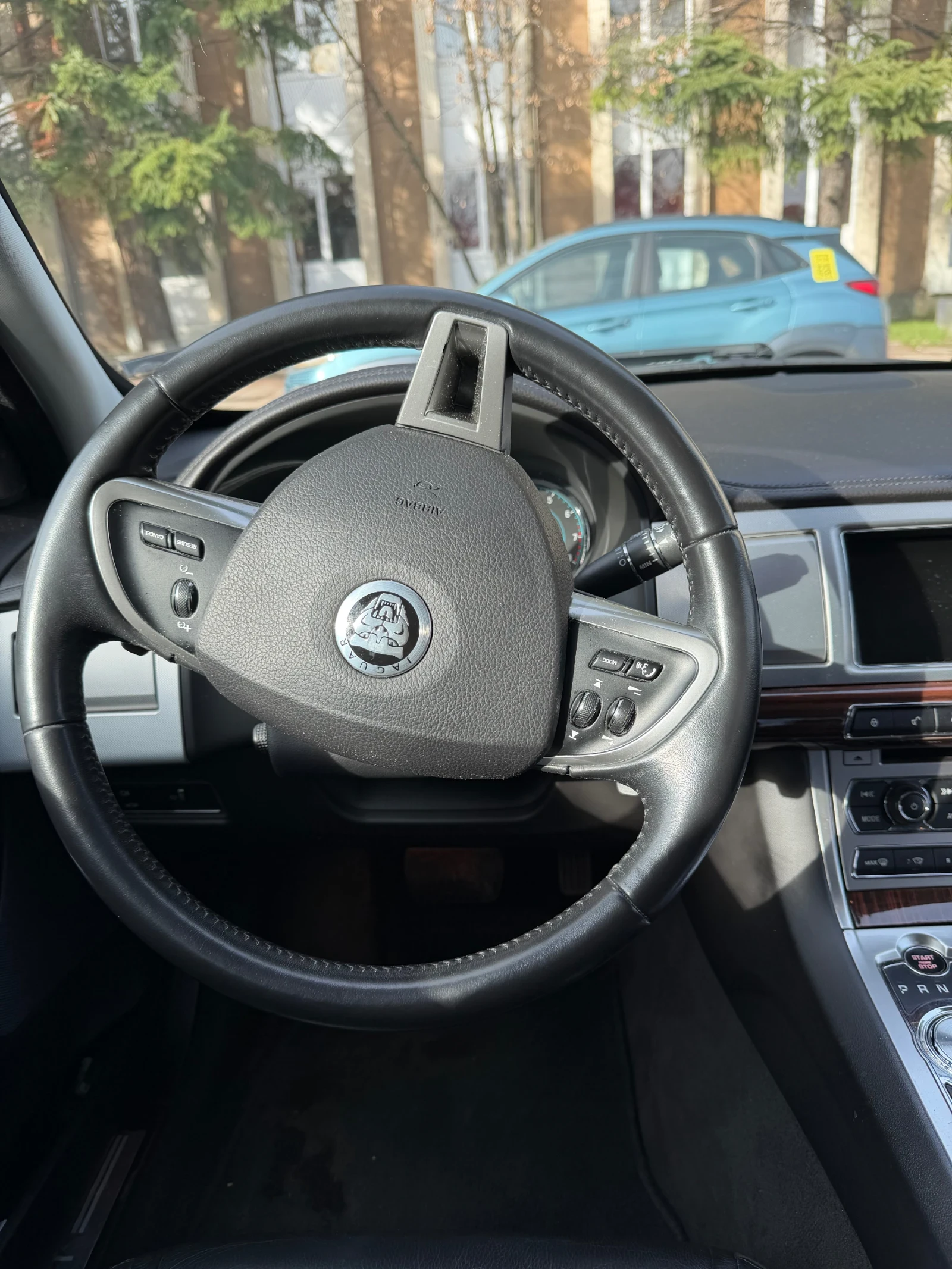 Jaguar Xf  - изображение 9