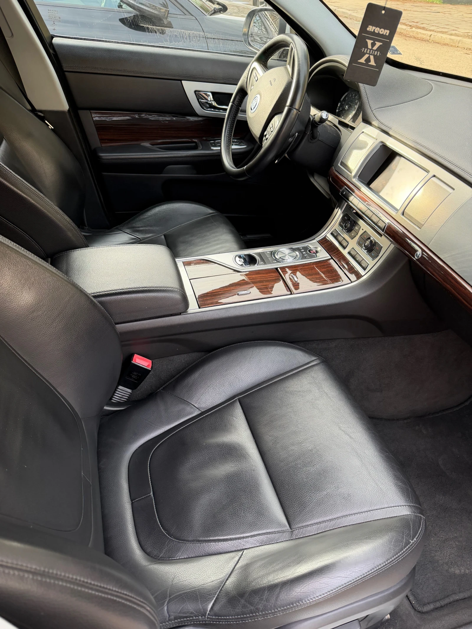 Jaguar Xf  - изображение 6