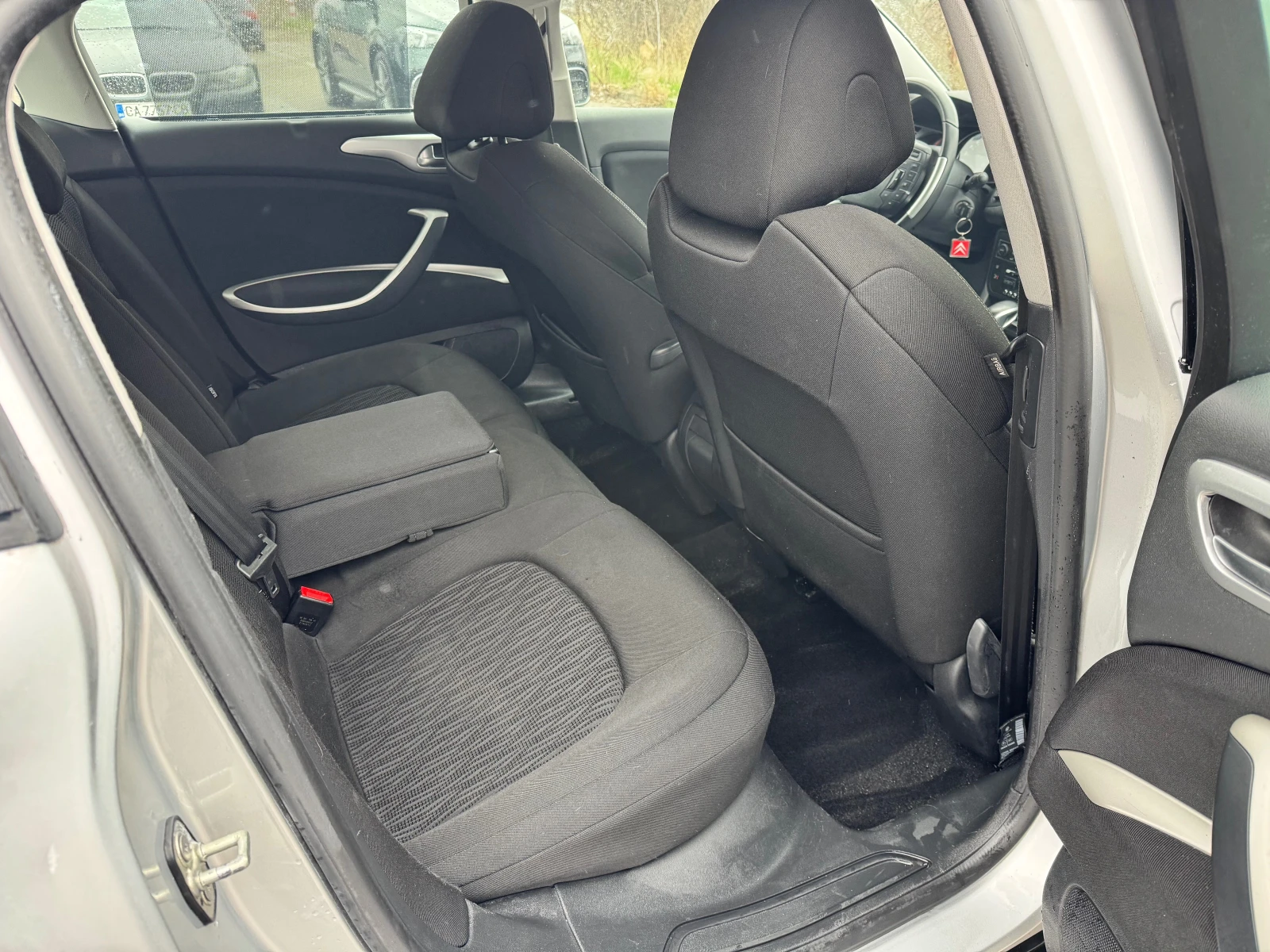 Citroen C5 1.6Ti-ГАЗ-2013-NAVI-AUTO, снимка 10 - Автомобили и джипове - 54063063