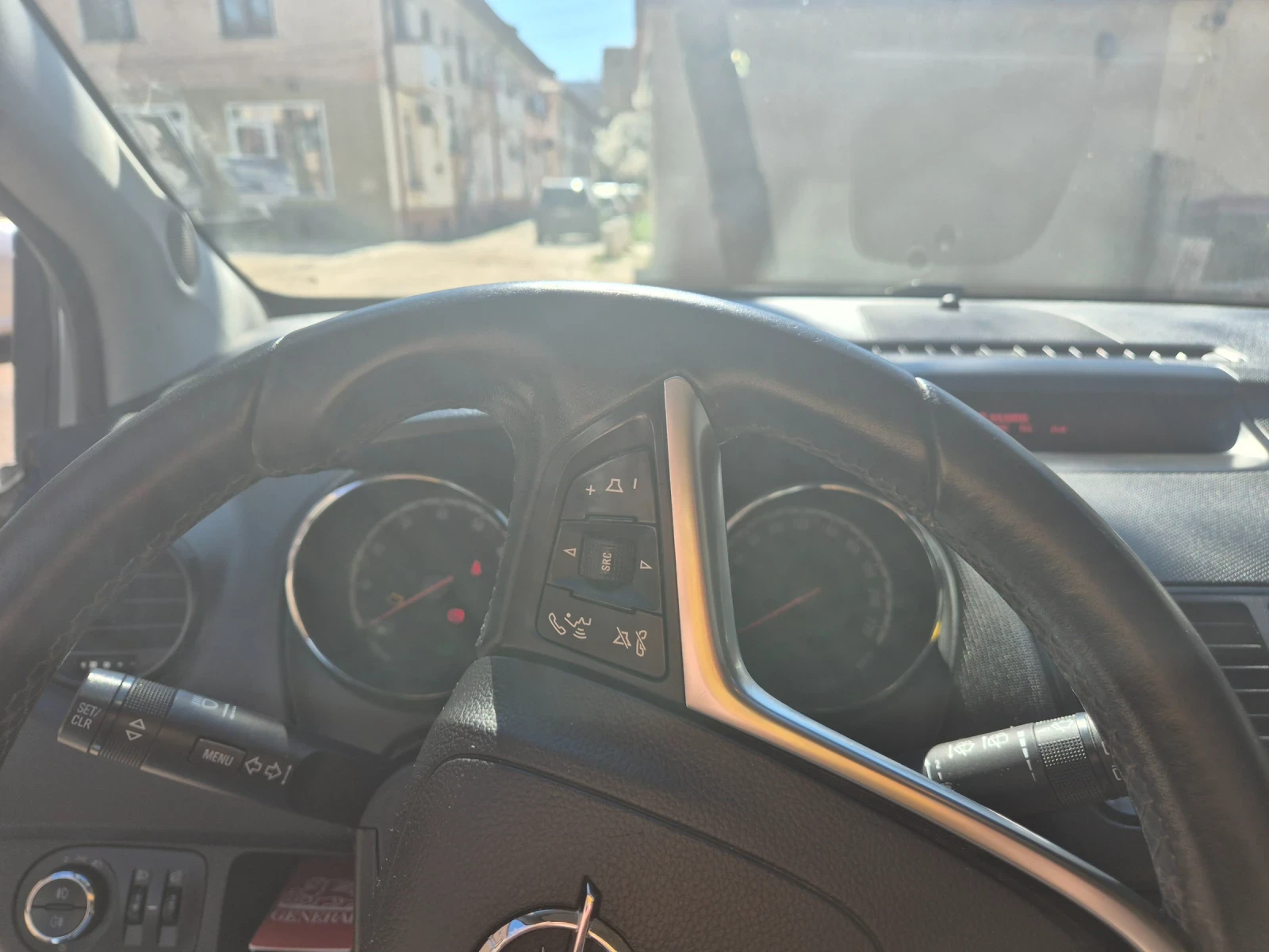 Opel Meriva 1.4 LPG Turbo, снимка 4 - Автомобили и джипове - 54142630