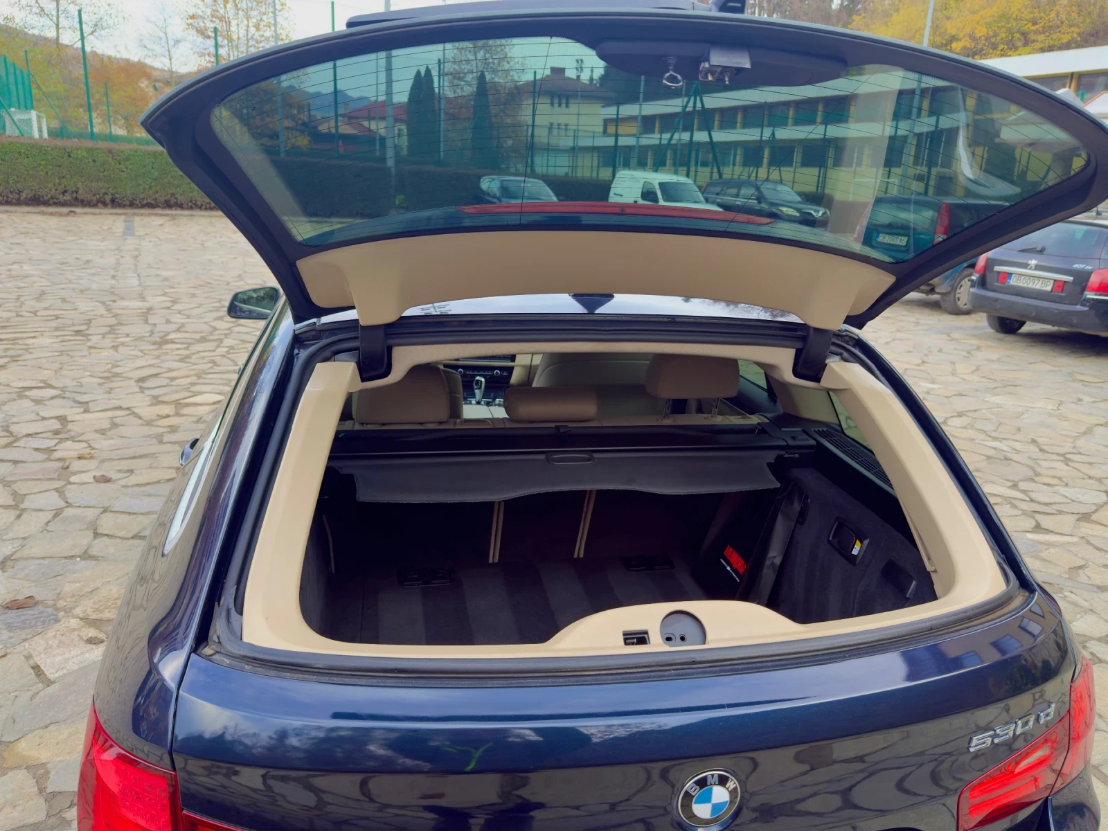 BMW 530 F11 3.0D 258HP FULL DIGITAL | НАПЪЛНО ОБСЛУЖЕНА, снимка 7 - Автомобили и джипове - 54181045