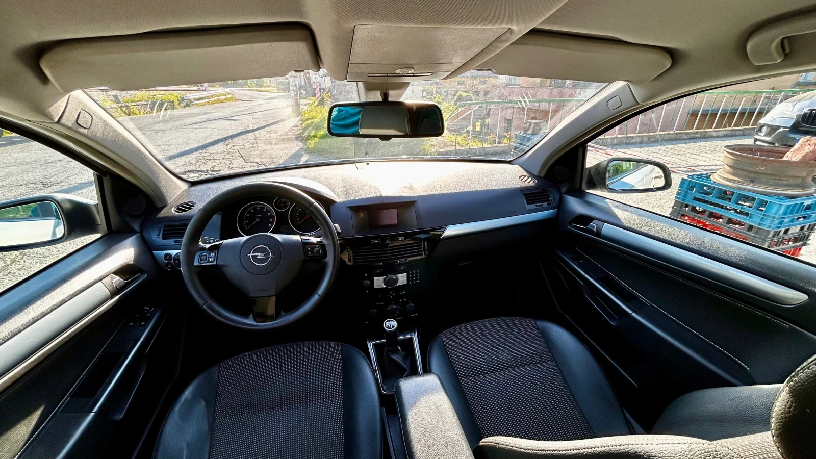Opel Astra 1, 6, снимка 9 - Автомобили и джипове - 54395768
