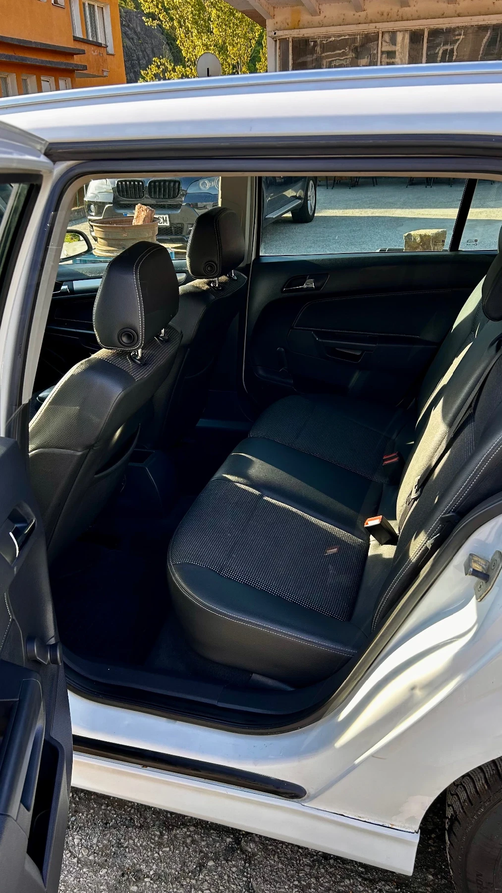 Opel Astra 1, 6, снимка 10 - Автомобили и джипове - 54395768