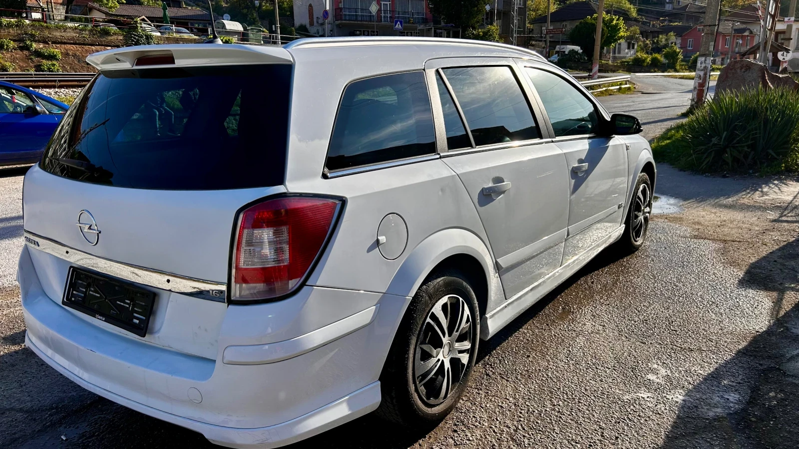 Opel Astra 1, 6, снимка 5 - Автомобили и джипове - 54395768