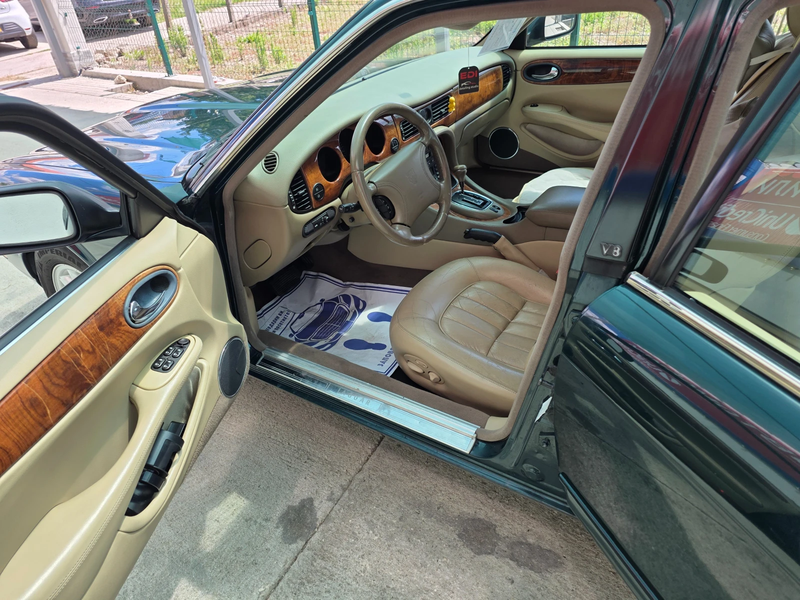 Jaguar Xj EXECUTIVE, снимка 8 - Автомобили и джипове - 54398633