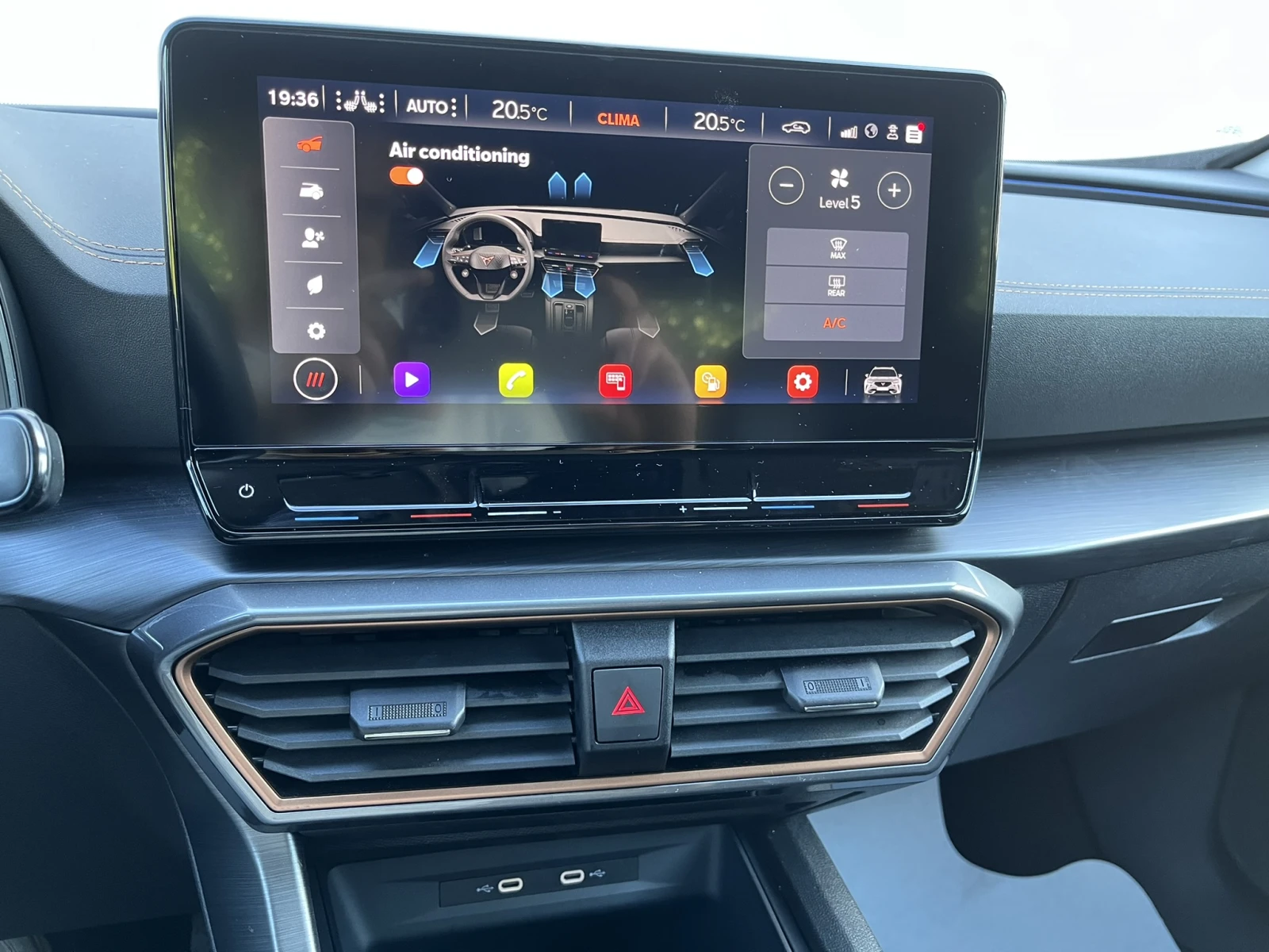 Cupra Formentor 1.5 TSI 150 �.�. 6MT � ��������! | Mobile.bg � ����������� 12