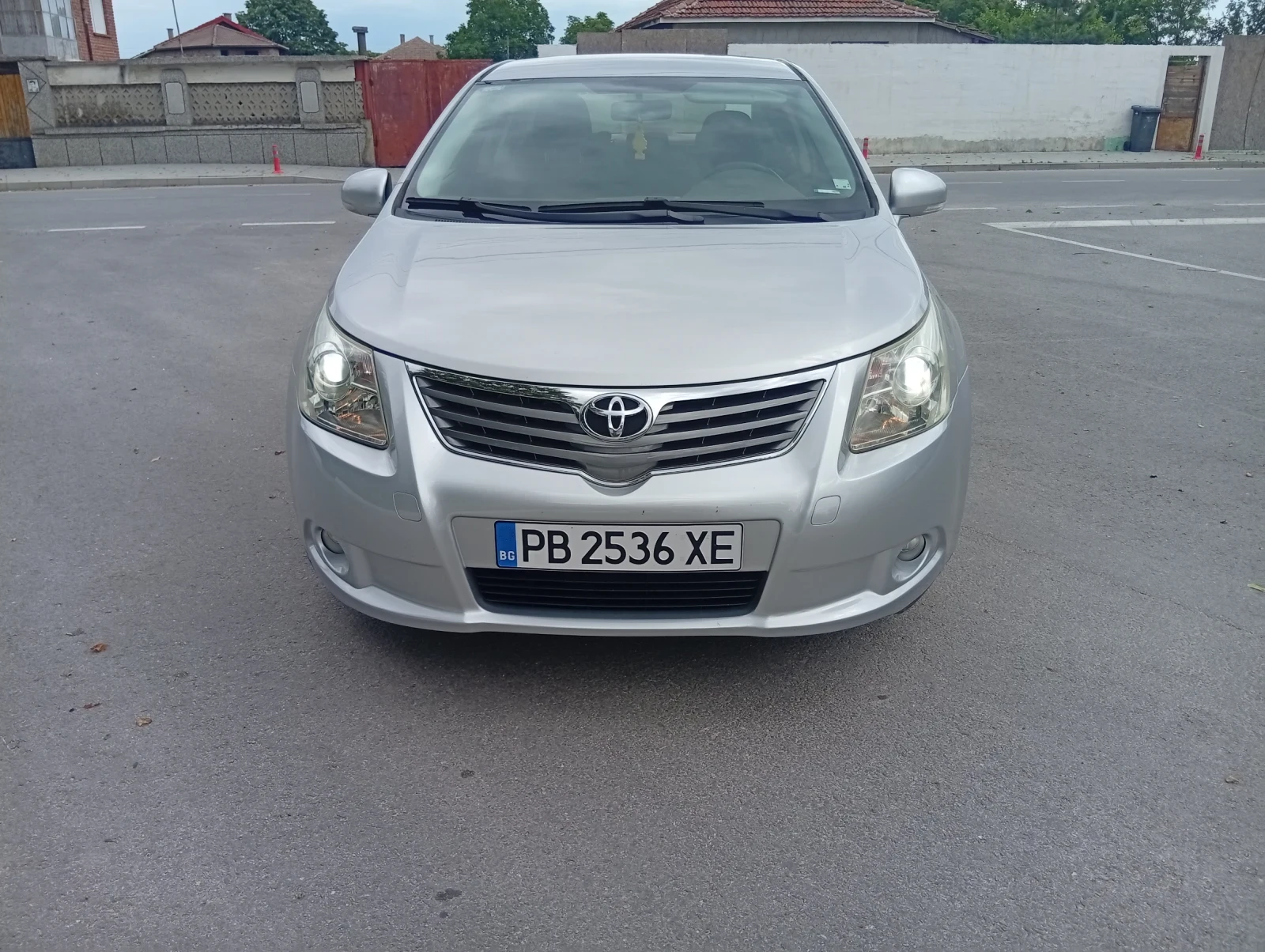 Toyota Avensis 2.0D4D 126kc, снимка 2 - Автомобили и джипове - 54974270