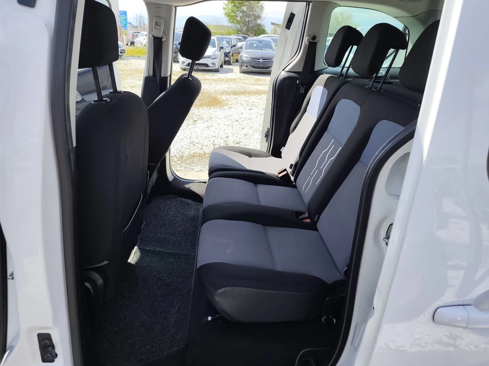 Peugeot Partner FACE, 5 врати, снимка 10 - Автомобили и джипове - 55057608