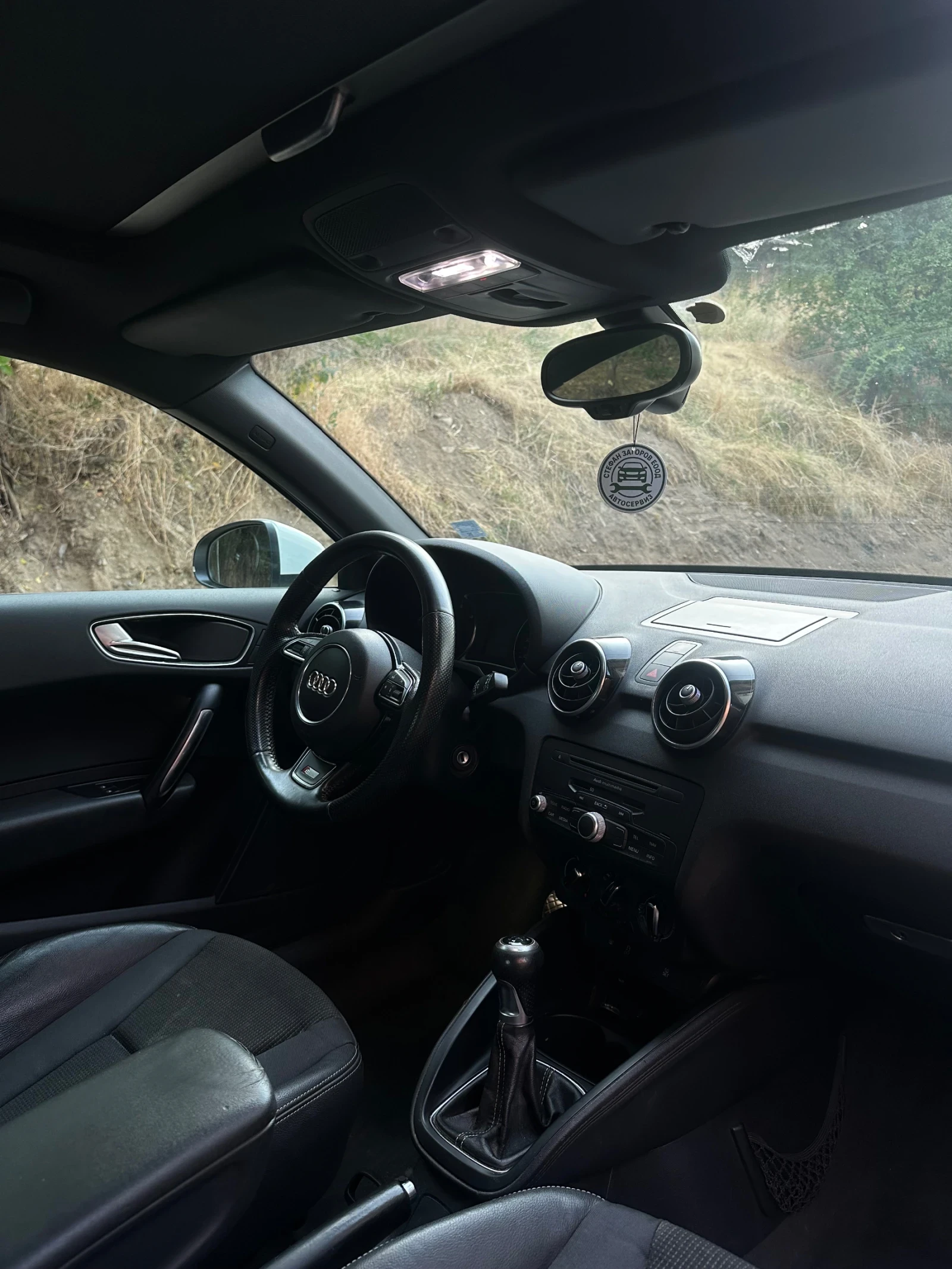 Audi A1 1.6 TDI S Line , снимка 7 - Автомобили и джипове - 55697801