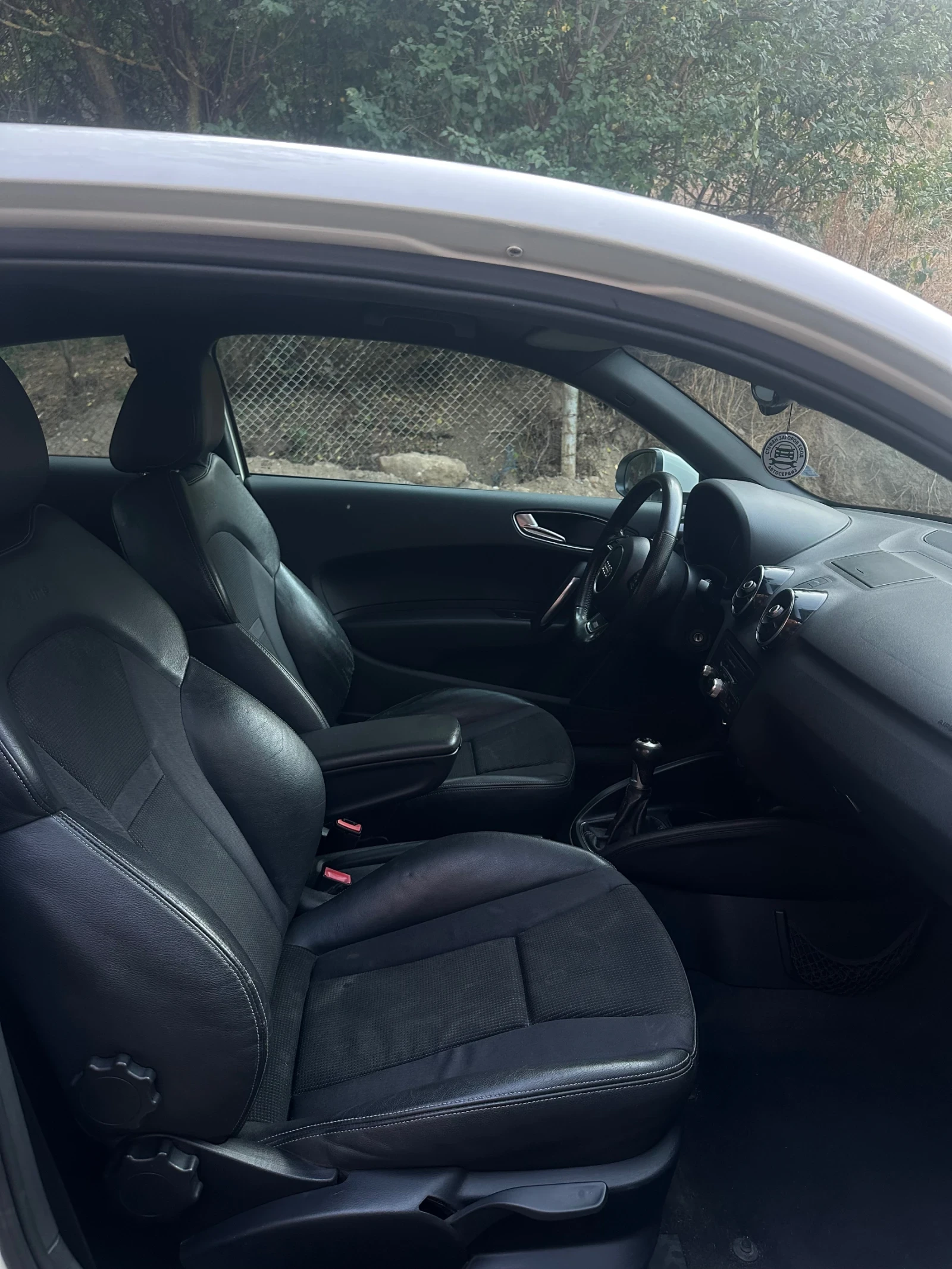 Audi A1 1.6 TDI S Line , снимка 8 - Автомобили и джипове - 55697801