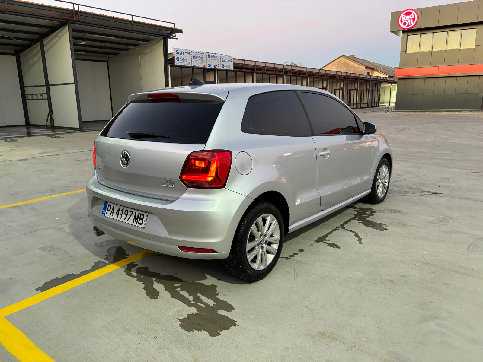 VW Polo, снимка 5 - Автомобили и джипове - 56140149