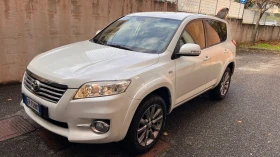 Toyota Rav4 RAF4 4x4 2.2 diesel auto, 150 cv, снимка 2