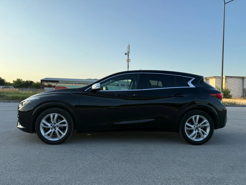 Infiniti Q30 1, 5dci-automat-top-koja-navi-panorama, снимка 4 - Автомобили и джипове - 50886699