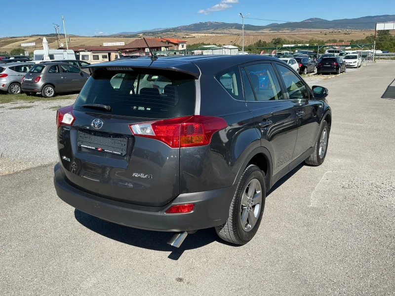 Toyota Rav4 2.0 D4D, снимка 8 - Автомобили и джипове - 51759983