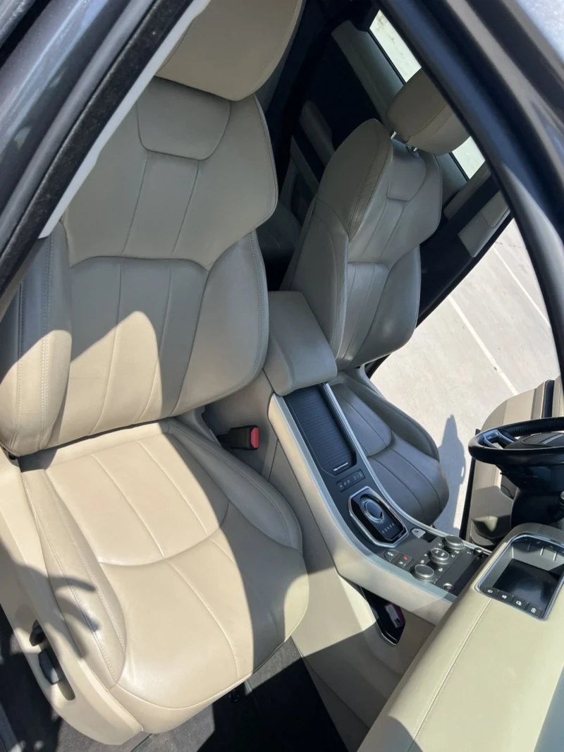 Land Rover Range Rover Evoque 2.0, снимка 10 - Автомобили и джипове - 52044583