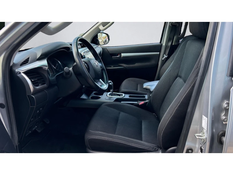 Toyota Hilux 4WD, Double Cab, AT, Месечна вноска от 800 лв., снимка 12 - Автомобили и джипове - 52635429