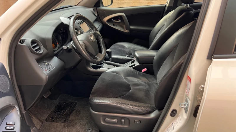 Toyota Rav4 RAF4 4x4 2.2 diesel auto, 150 cv, снимка 12 - Автомобили и джипове - 52750476