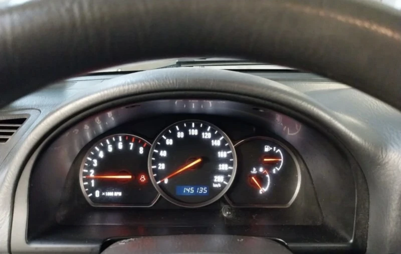 Suzuki Grand vitara 2.0i Нов внос Италия! 145000!!!, снимка 4 - Автомобили и джипове - 52827121