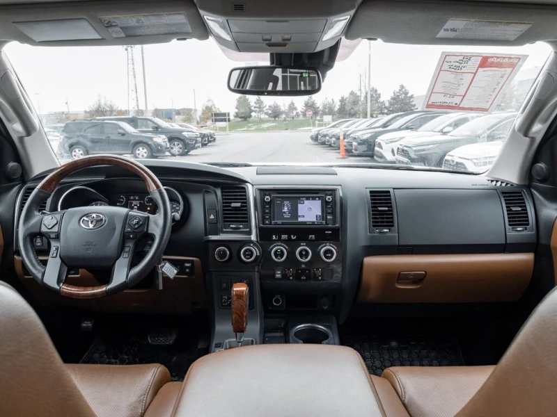 Toyota Sequoia * 4WD Platinum 5.7L* , снимка 6 - Автомобили и джипове - 52838778