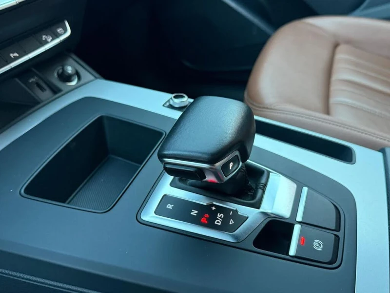 Audi Q5 quattro Komfort 45* TFSI* АвтоКредит* (ЦЕНА ДО БГ), снимка 14 - Автомобили и джипове - 53420292