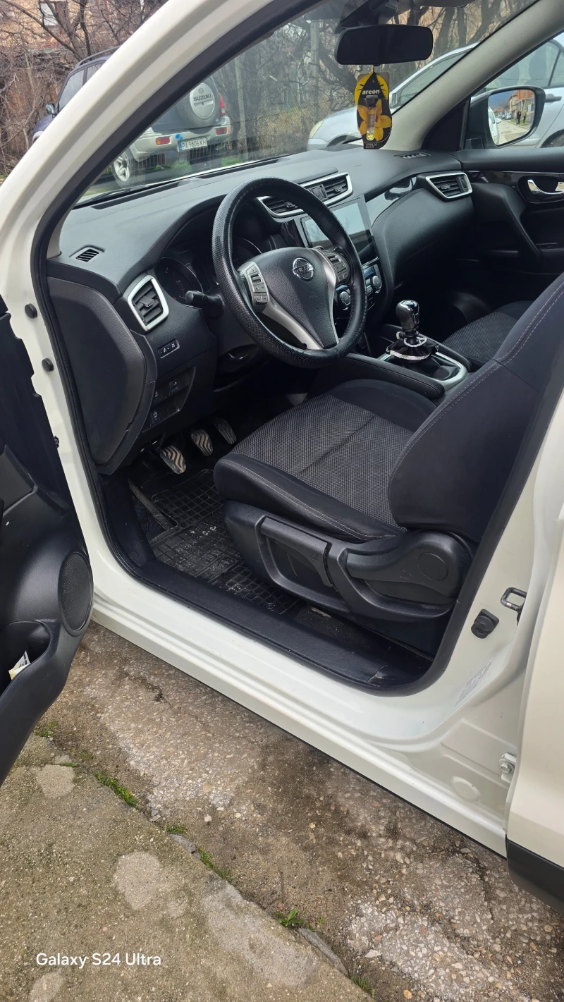 Nissan Qashqai 1, 5, снимка 12 - Автомобили и джипове - 53480978