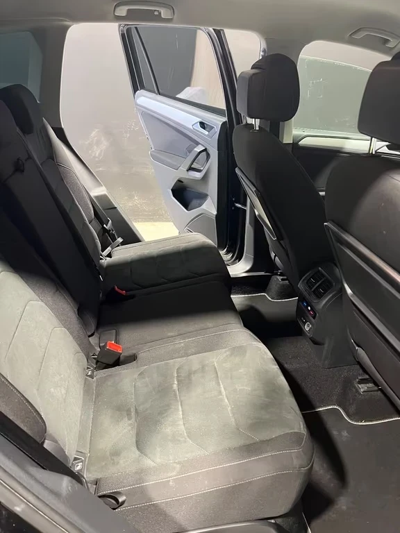 VW Tiguan 2.0TDI DSG 150ps DK, снимка 11 - Автомобили и джипове - 53389405