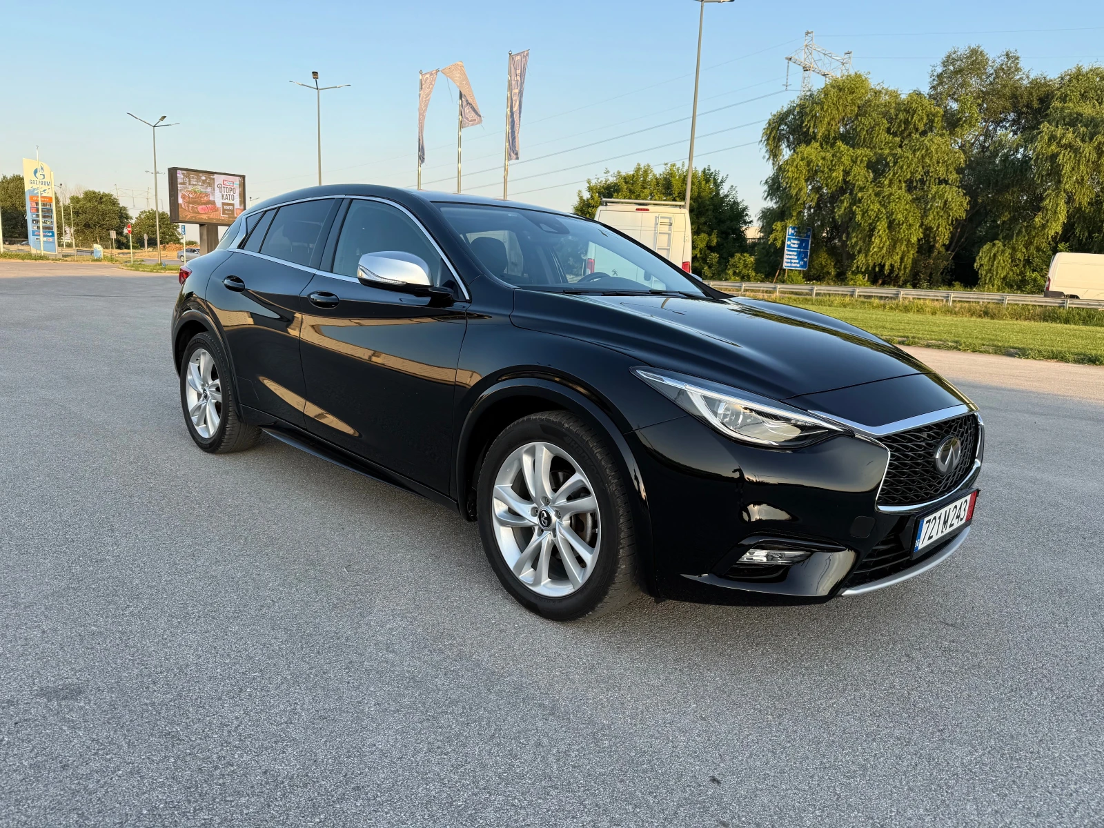 Infiniti Q30 1, 5dci-automat-top-koja-navi-panorama, снимка 1