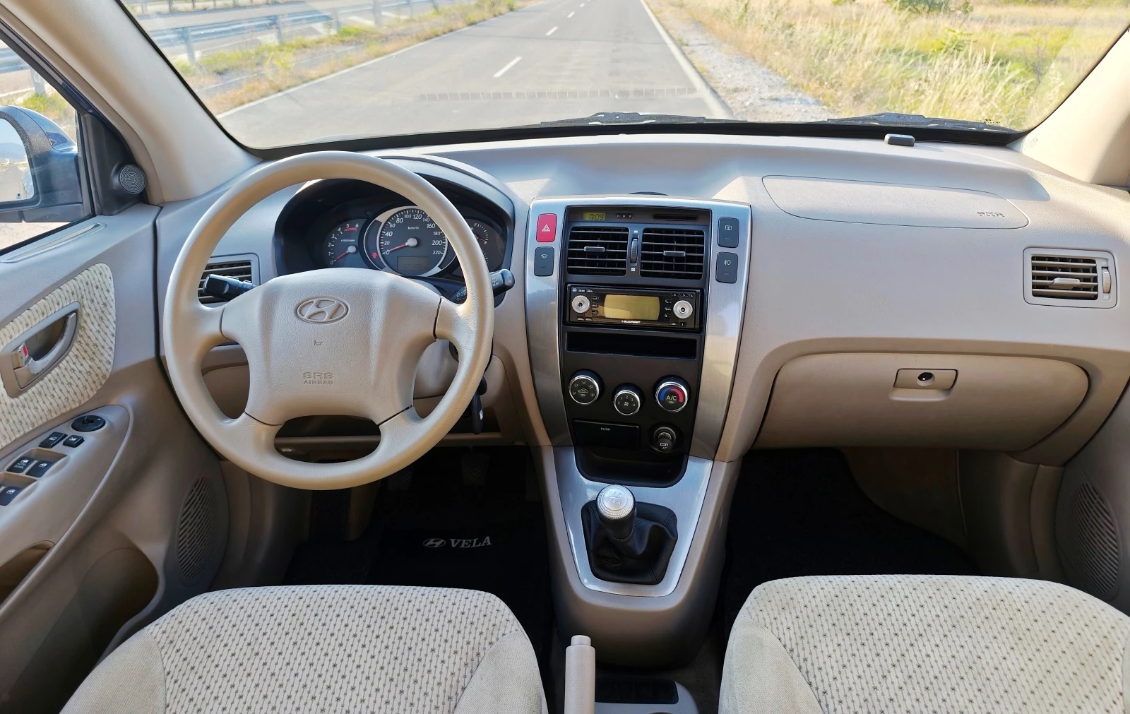 Hyundai Tucson 2.0CRDI 112ks - изображение 7