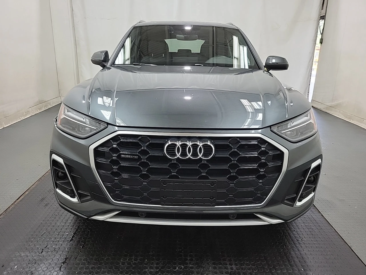 Audi Q5 * CARFAX * АВТО КРЕДИТ * ЦЕНА ДО БГ! - изображение 2