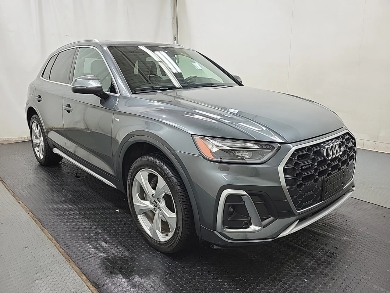 Audi Q5 * CARFAX * АВТО КРЕДИТ * ЦЕНА ДО БГ! - изображение 3