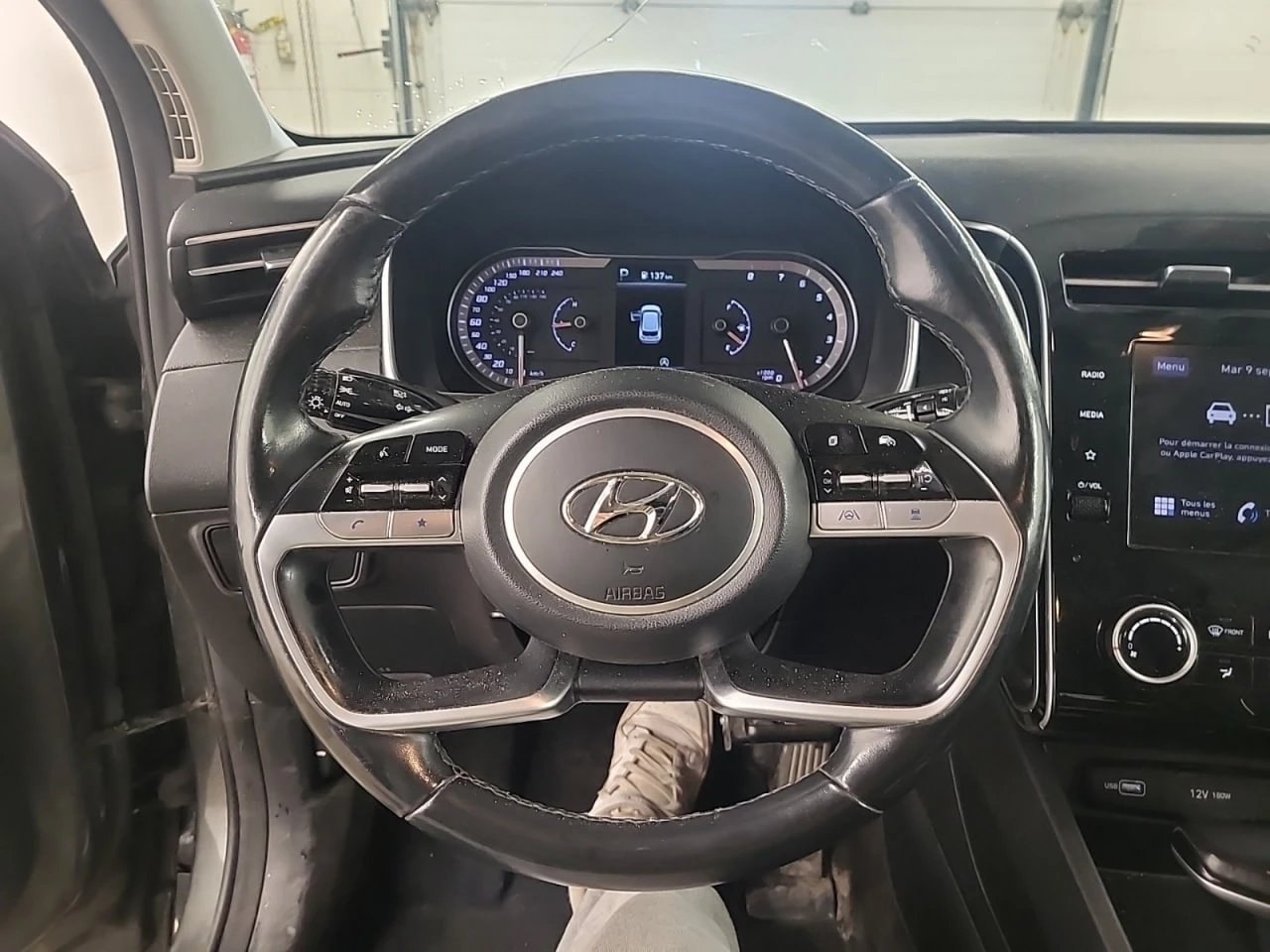 Hyundai Tucson * CARFAX * АВТО КРЕДИТ * ЦЕНА ДО БГ! - изображение 9