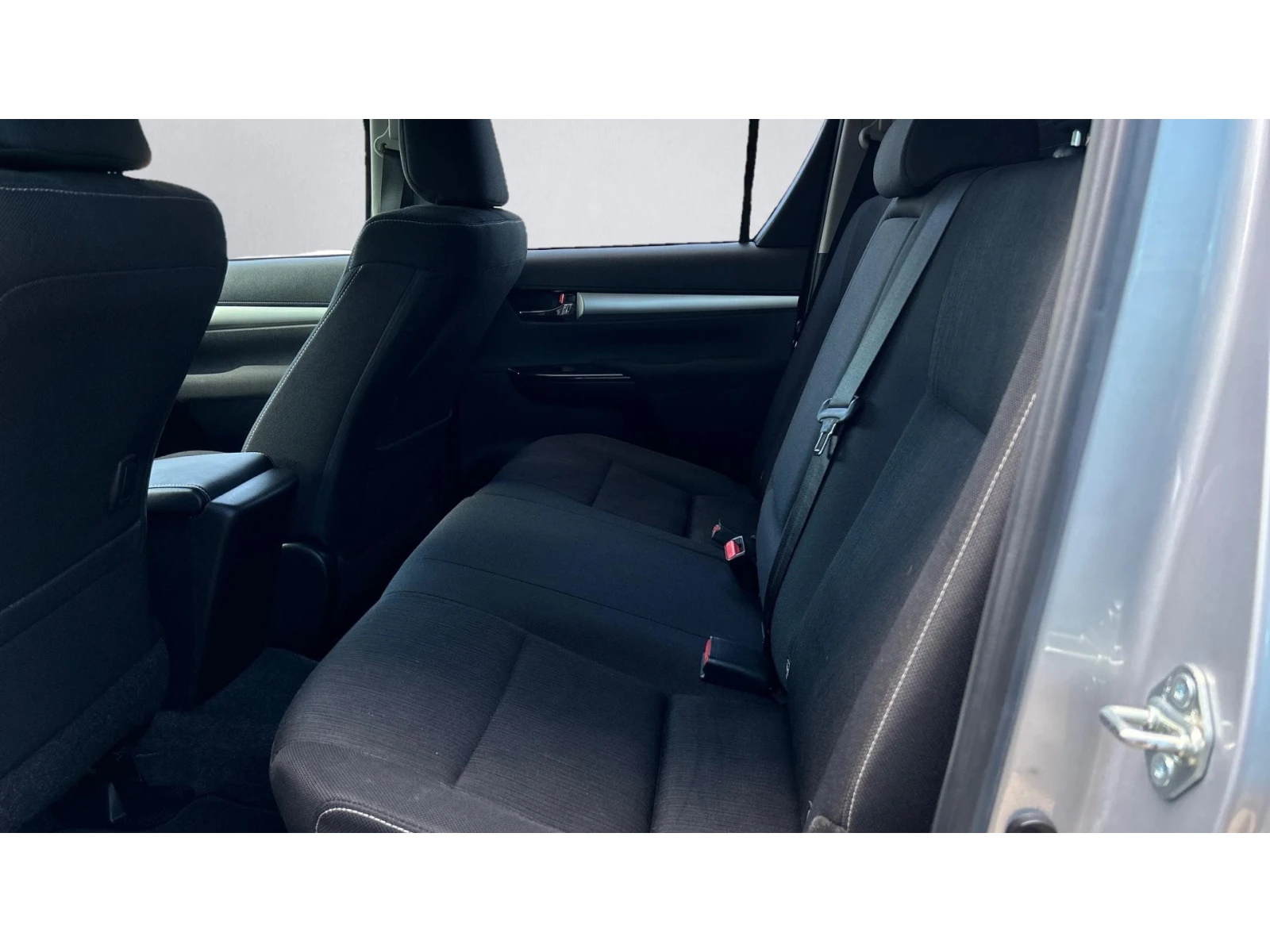 Toyota Hilux 4WD, Double Cab, AT,    800 . | Mobile.bg   11