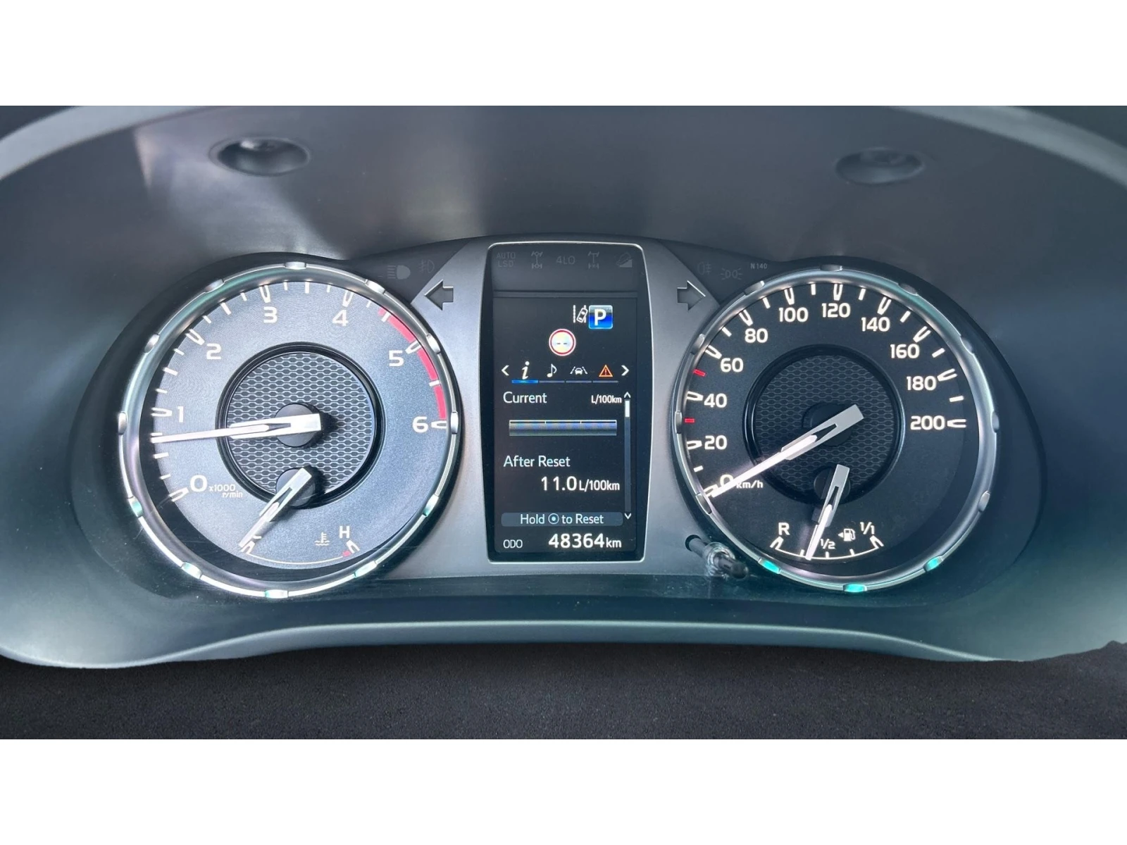 Toyota Hilux 4WD, Double Cab, AT,    800 . | Mobile.bg   14