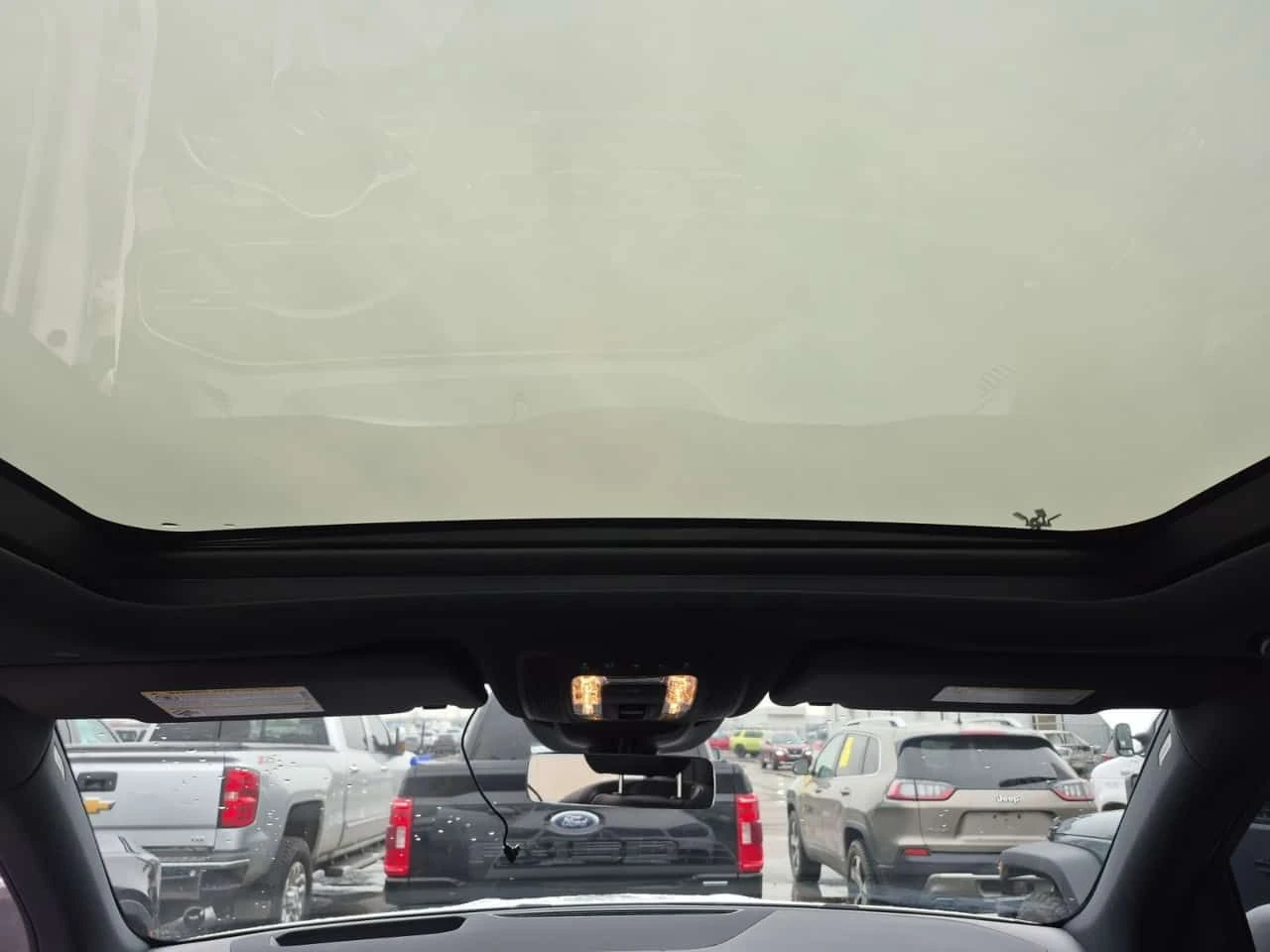 Mercedes-Benz GLE 350 АМГ ПАКЕТ/CARFAX/2 КЛЮЧА/ДИСТРОНИК/ПАНО/ПОДГРЕ, снимка 12 - Автомобили и джипове - 53919139