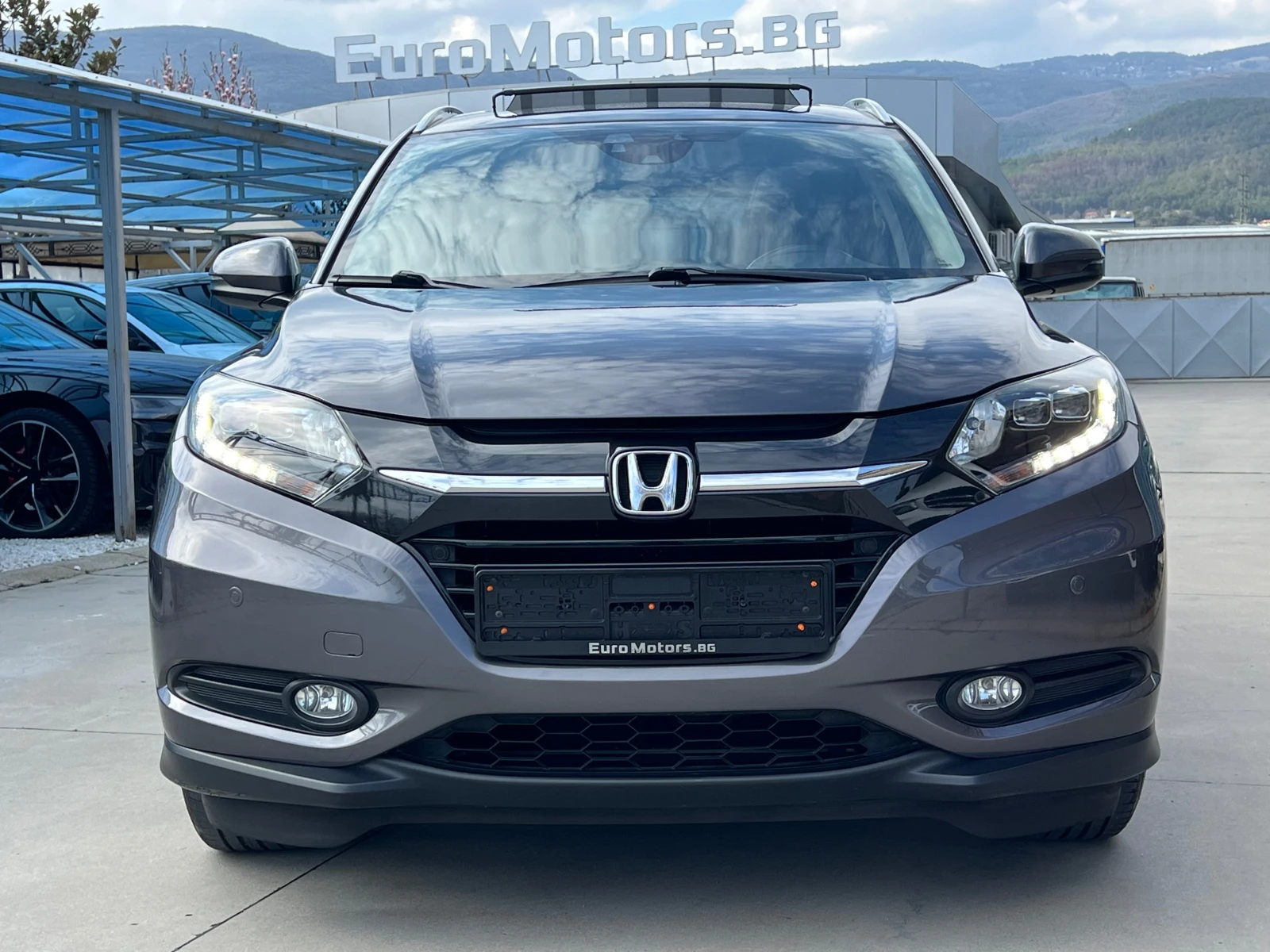 Honda Hr-v 1.5I-VTEC, EXCLUSIVE, FULL SERVICE HONDA-KATO HOB!, снимка 2 - Автомобили и джипове - 53976739