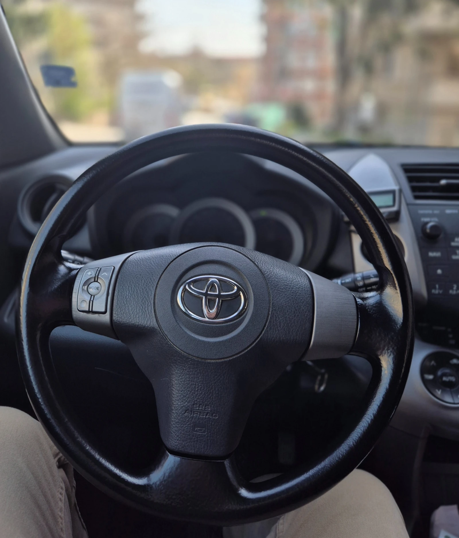 Toyota Rav4 2.2D4D/IИталия , снимка 10 - Автомобили и джипове - 54413583